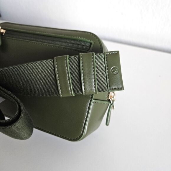 NWT Lululemon | Everywhere Belt Bag 1L Leather Alternative Cactus Purse - Picture 7 of 9